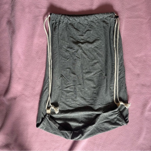 Long Gray Drawstring Bag🎒 - Picture 4 of 8